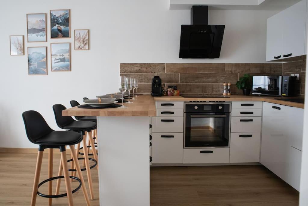 Luxury Apartment «Le Jurassien», Gex-Geneve Cessy Ngoại thất bức ảnh